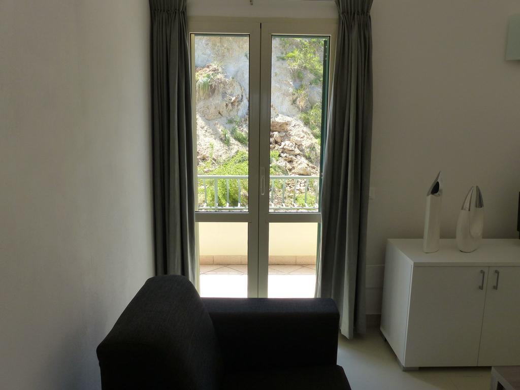 Chic Apartment In Parghelia Italy Екстериор снимка